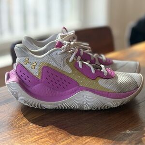 Under Armour Kids’ Grade School Jet Basketball Shoes - Pink/Gold